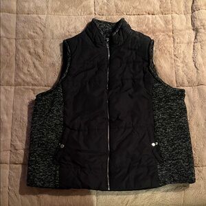 Northcrest Black and Gray Vest